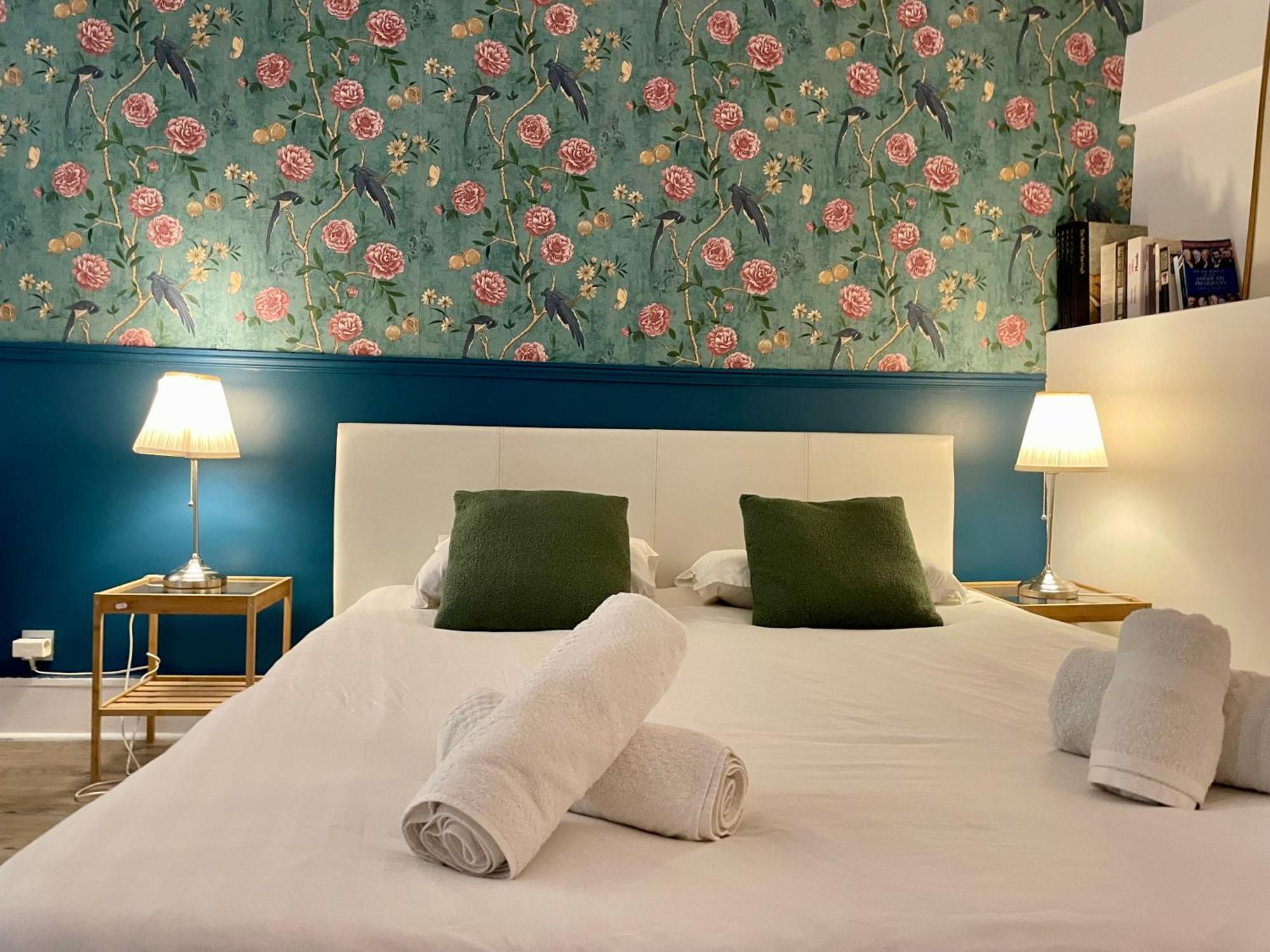 דירות פריז Elegant Triplex - Tour Eiffel Invalides מראה חיצוני תמונה